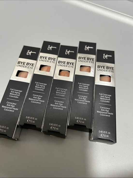 it cosmetics Other - it cosmetics bye bye under eye concealer WARM DEEP FIVE BOXES TAKE ALL
